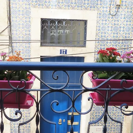 アパート Casa De Baixo リスボン